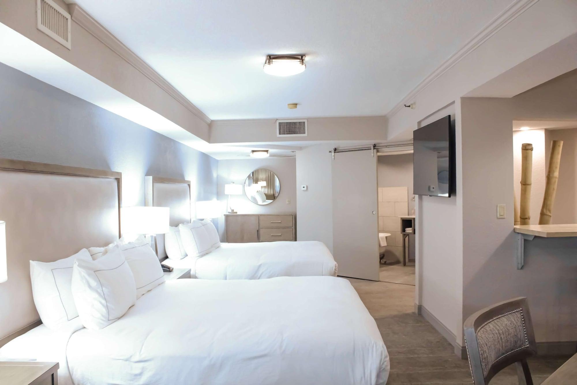 Doubletree By Hilton Phoenix Mesa Exterior photo