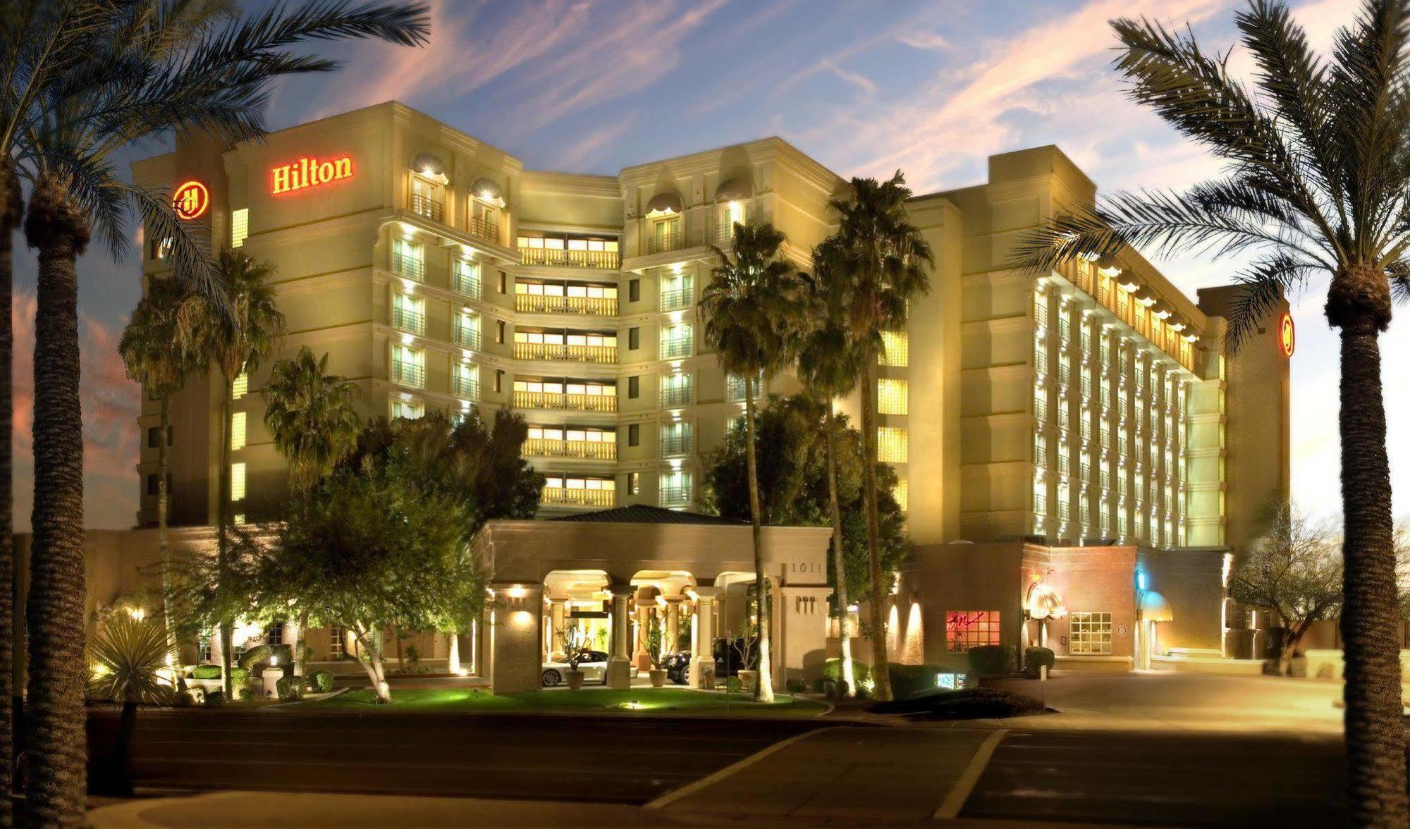 Doubletree By Hilton Phoenix Mesa Exterior photo